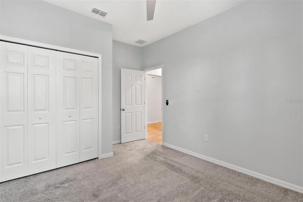 For Sale: $329,900 (3 beds, 2 baths, 1552 Square Feet)