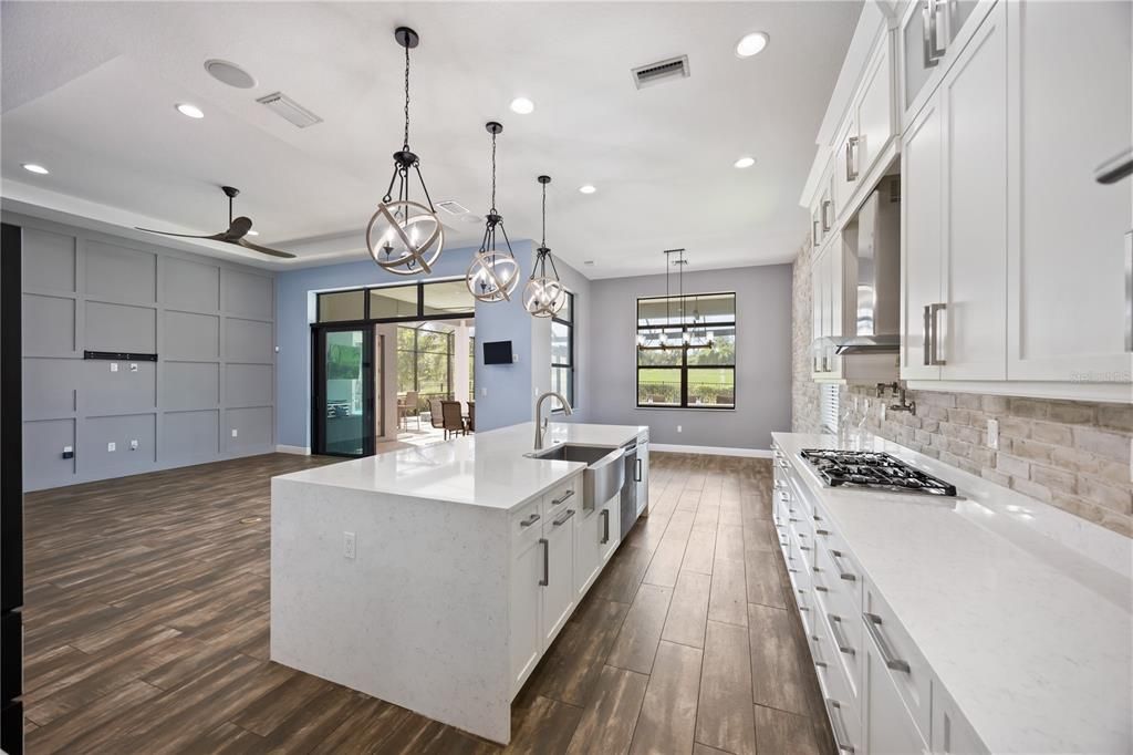 На продажу: $1,499,900 (4 спален, 5 ванн, 3646 Квадратных фут)