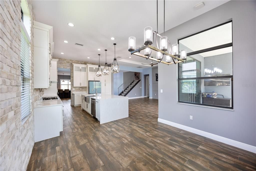 На продажу: $1,499,900 (4 спален, 5 ванн, 3646 Квадратных фут)