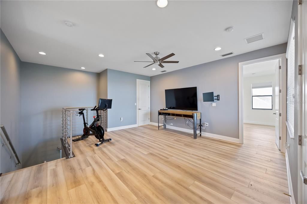 На продажу: $1,499,900 (4 спален, 5 ванн, 3646 Квадратных фут)