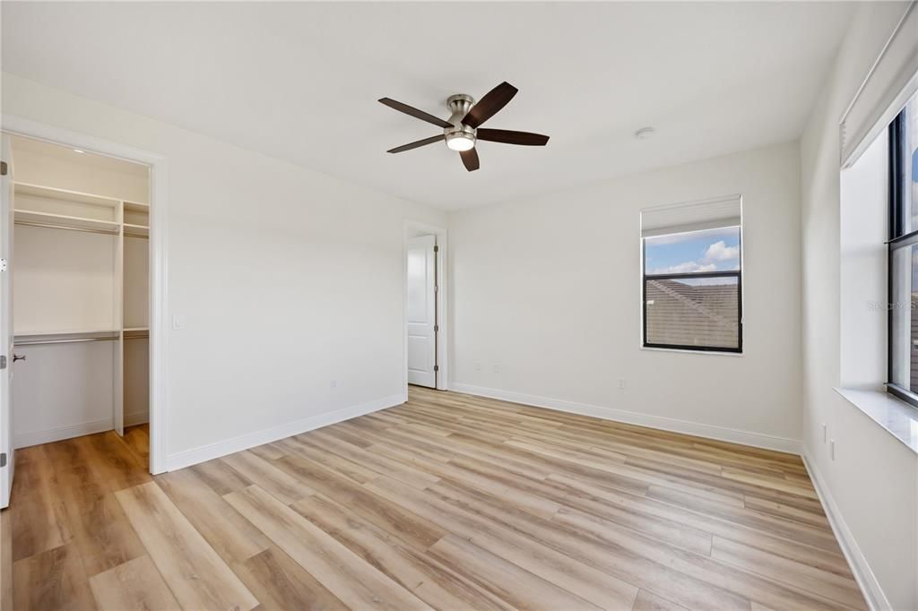 На продажу: $1,499,900 (4 спален, 5 ванн, 3646 Квадратных фут)