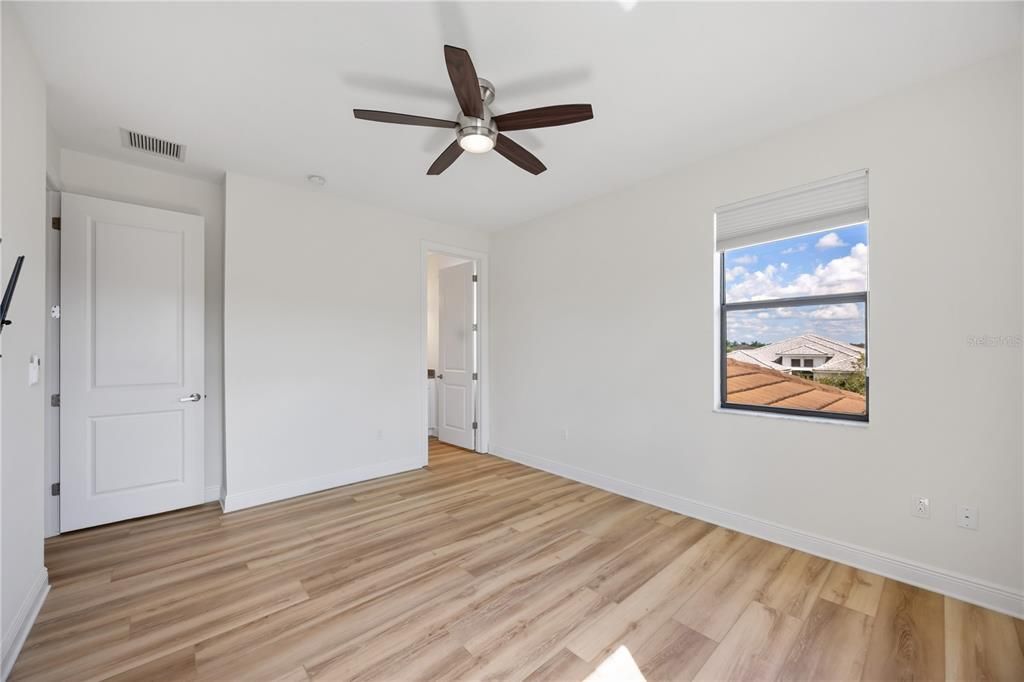 На продажу: $1,499,900 (4 спален, 5 ванн, 3646 Квадратных фут)