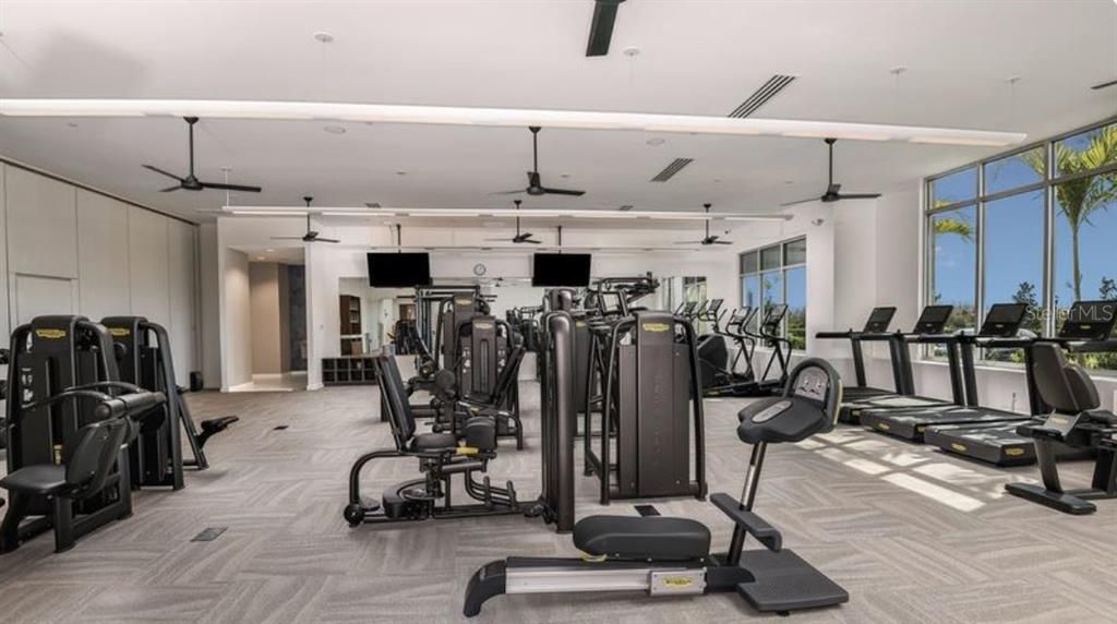 Activo con contrato: $466,999 (3 camas, 2 baños, 1926 Pies cuadrados)