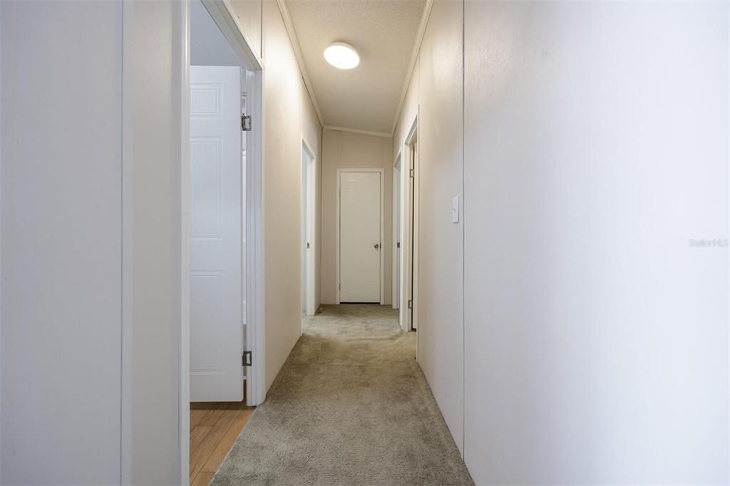 En Venta: $297,500 (4 camas, 2 baños, 1590 Pies cuadrados)