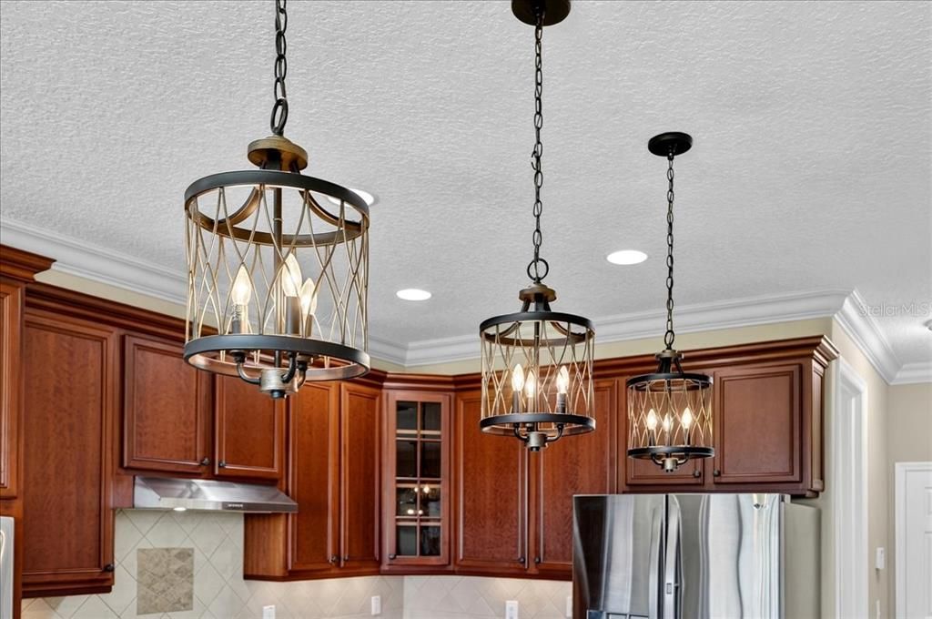 Activo con contrato: $629,900 (4 camas, 4 baños, 3386 Pies cuadrados)