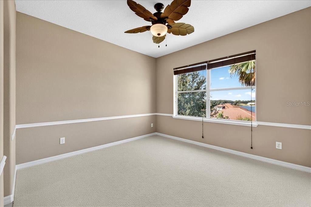 Activo con contrato: $629,900 (4 camas, 4 baños, 3386 Pies cuadrados)