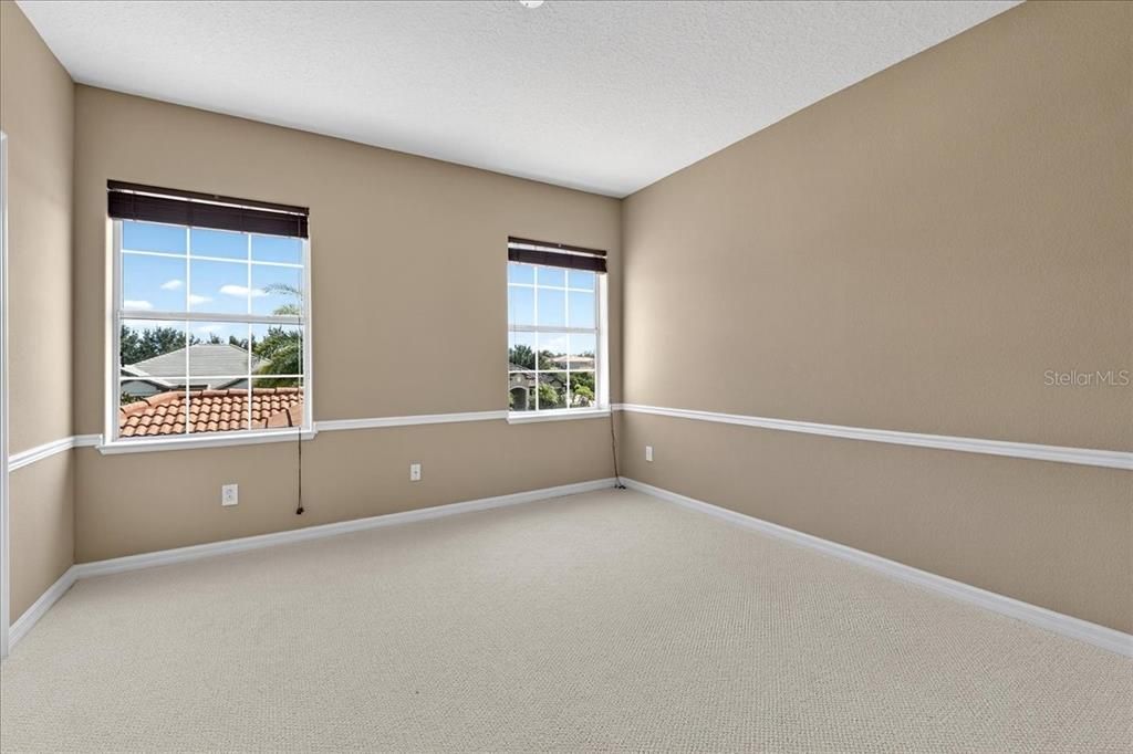 Activo con contrato: $629,900 (4 camas, 4 baños, 3386 Pies cuadrados)