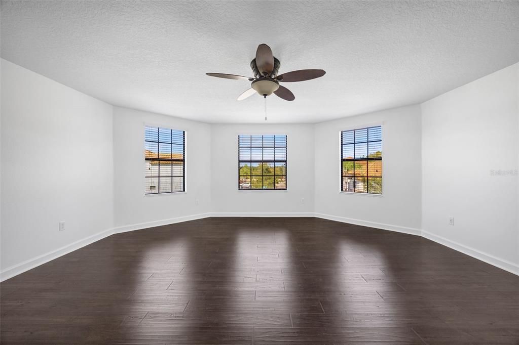 Active With Contract: $695,000 (6 beds, 3 baths, 3127 Square Feet)