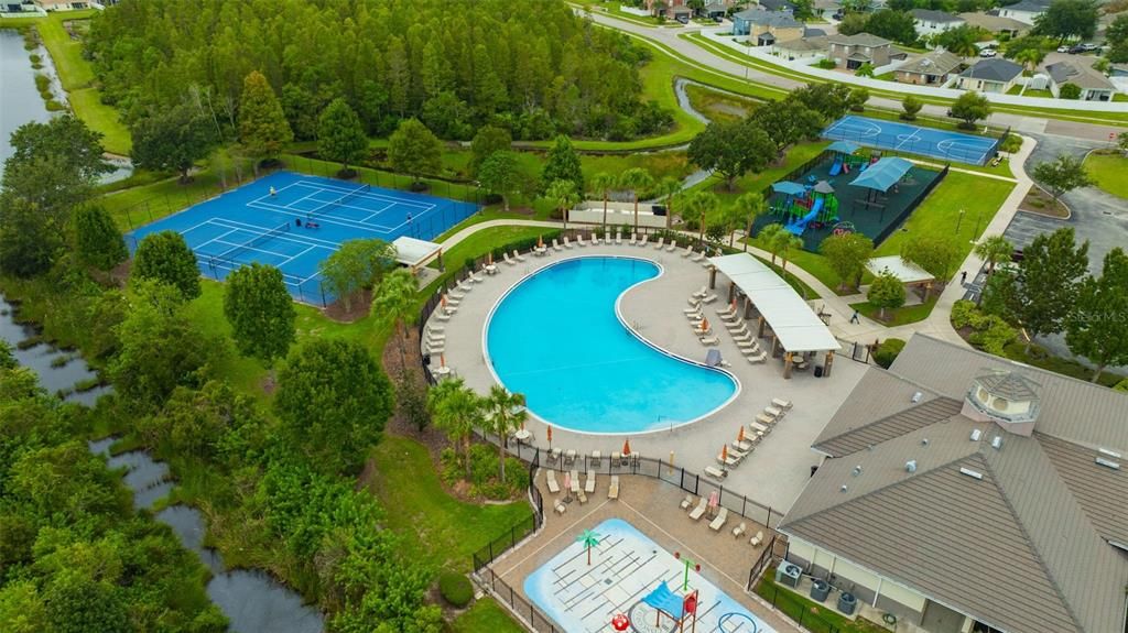 Active With Contract: $695,000 (6 beds, 3 baths, 3127 Square Feet)