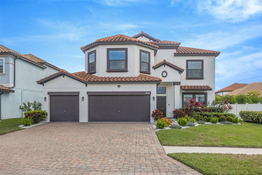 Active With Contract: $695,000 (6 beds, 3 baths, 3127 Square Feet)