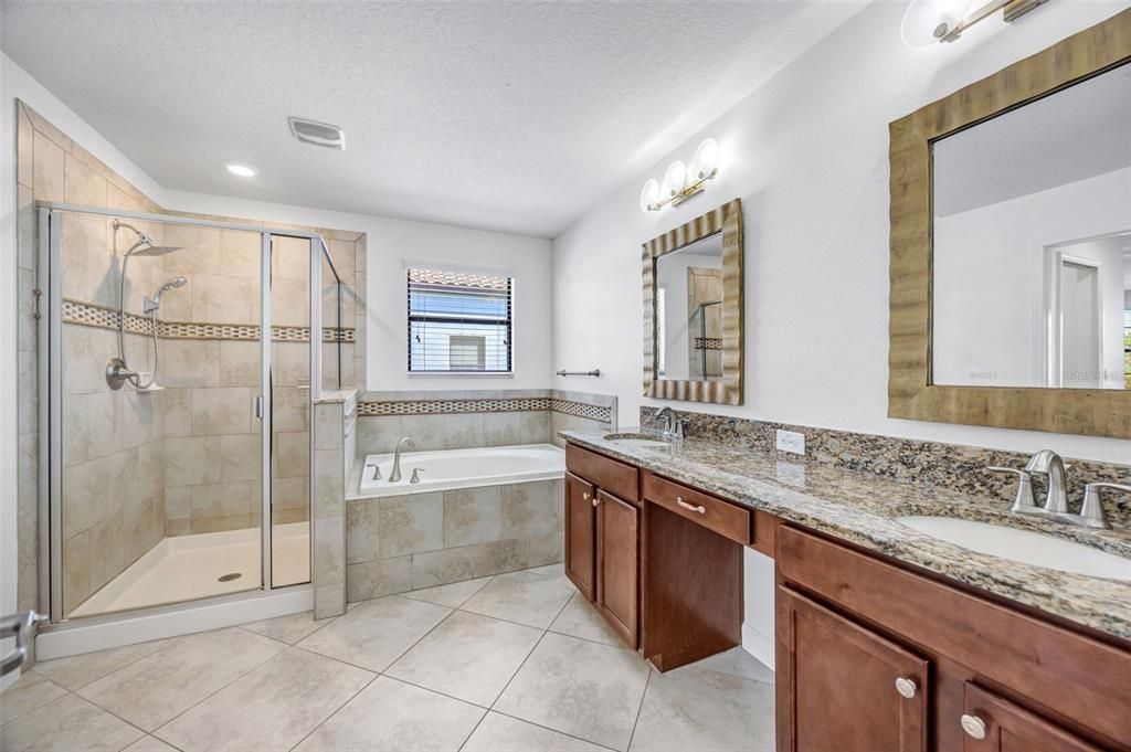 Active With Contract: $695,000 (6 beds, 3 baths, 3127 Square Feet)