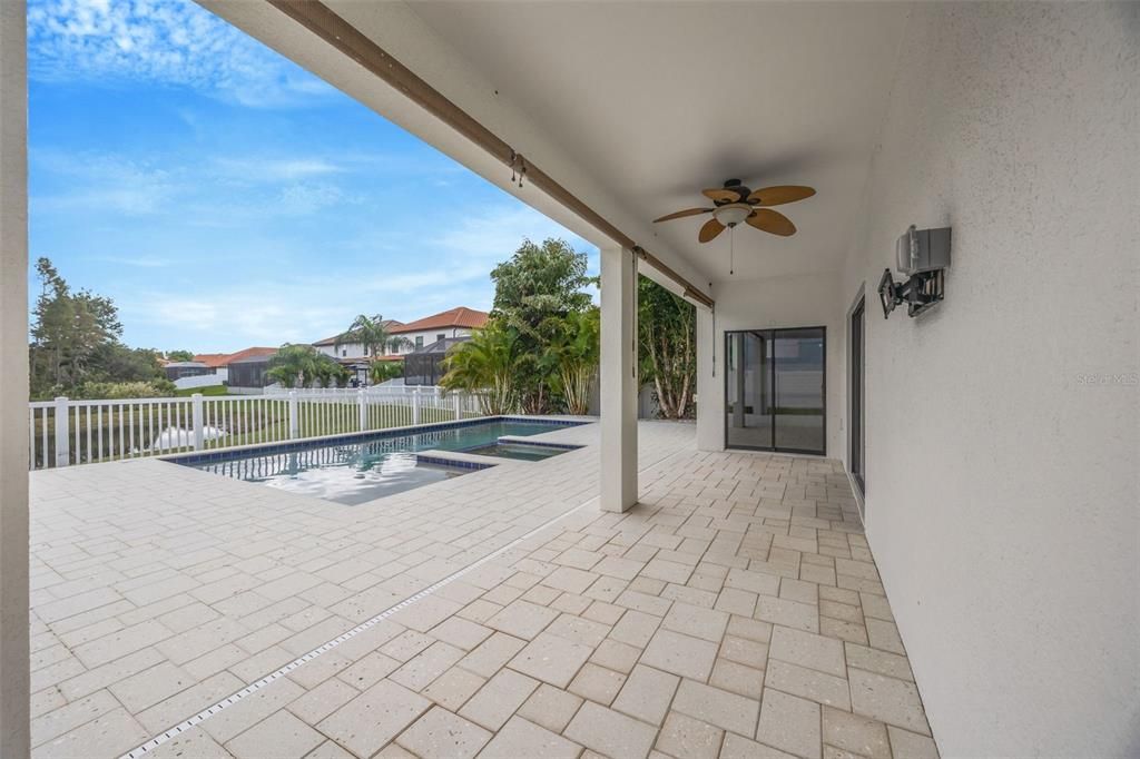 Active With Contract: $695,000 (6 beds, 3 baths, 3127 Square Feet)