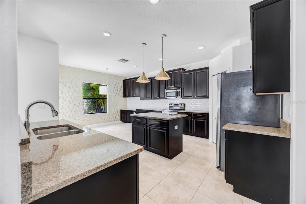 Active With Contract: $695,000 (6 beds, 3 baths, 3127 Square Feet)