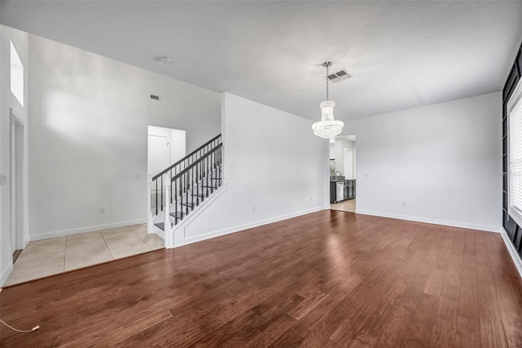 Active With Contract: $695,000 (6 beds, 3 baths, 3127 Square Feet)