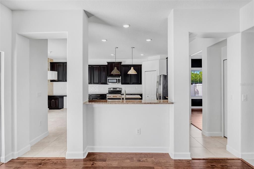 Active With Contract: $695,000 (6 beds, 3 baths, 3127 Square Feet)