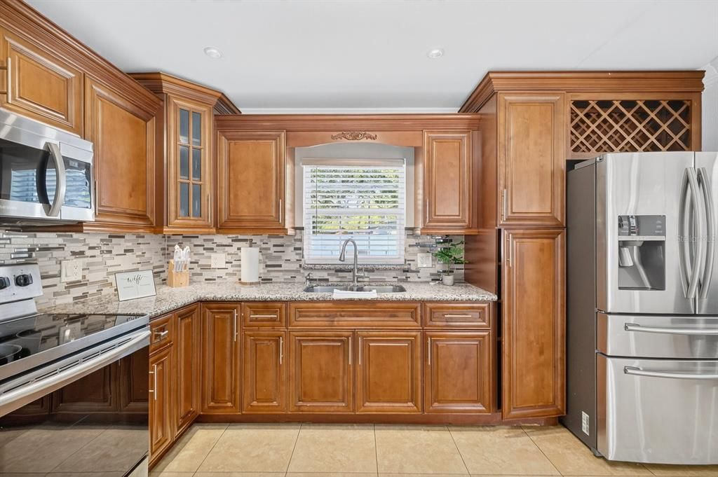 Active With Contract: $445,000 (3 beds, 2 baths, 1314 Square Feet)