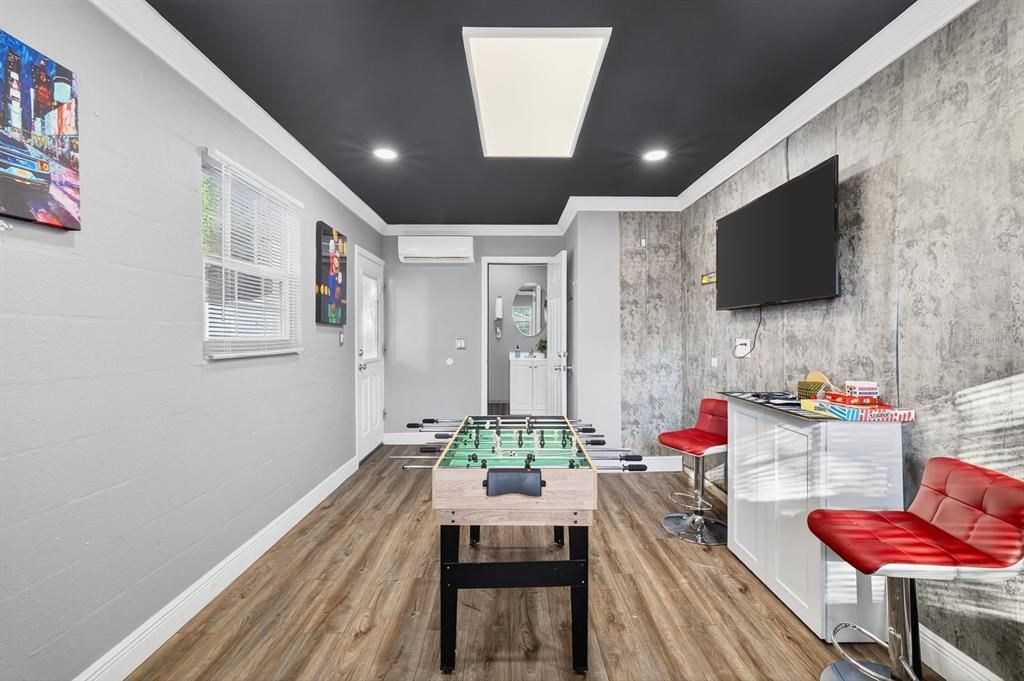 Active With Contract: $445,000 (3 beds, 2 baths, 1314 Square Feet)