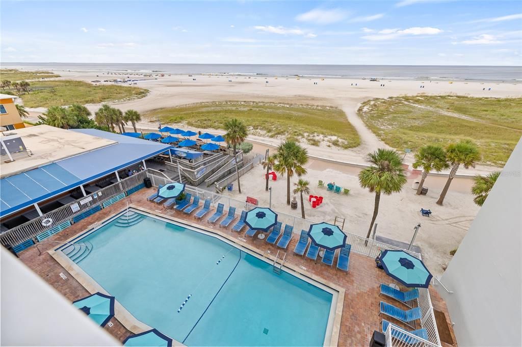 For Sale: $375,000 (0 beds, 1 baths, 330 Square Feet)