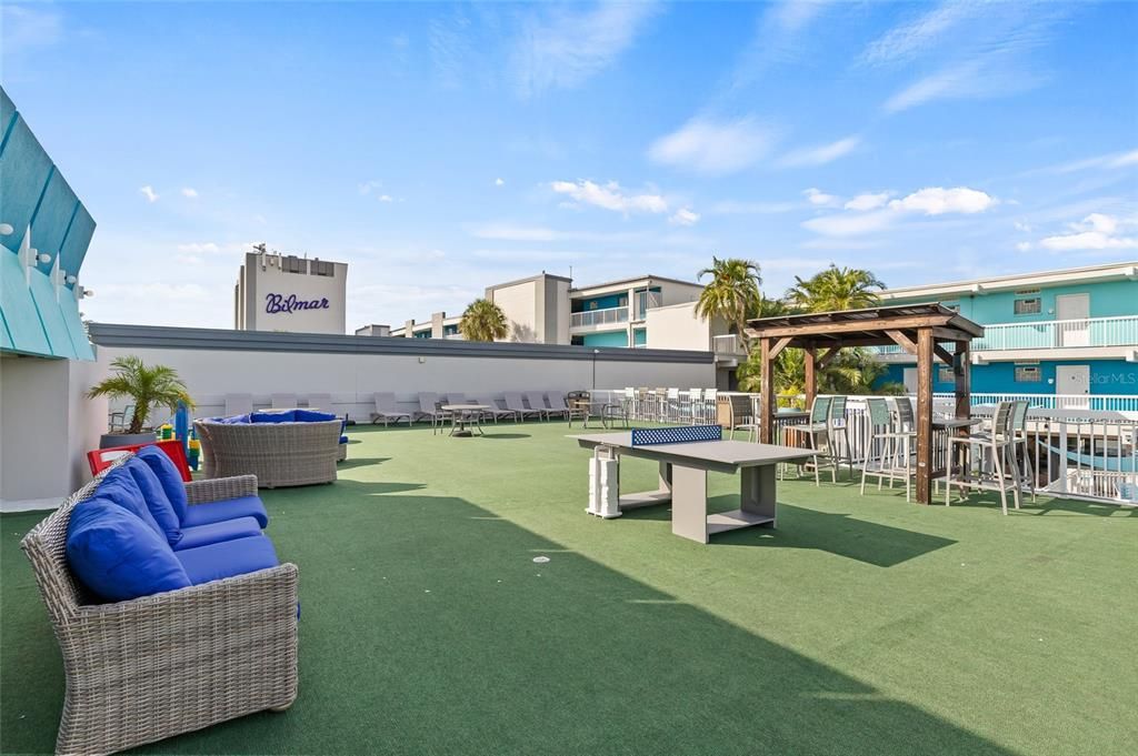 For Sale: $375,000 (0 beds, 1 baths, 330 Square Feet)