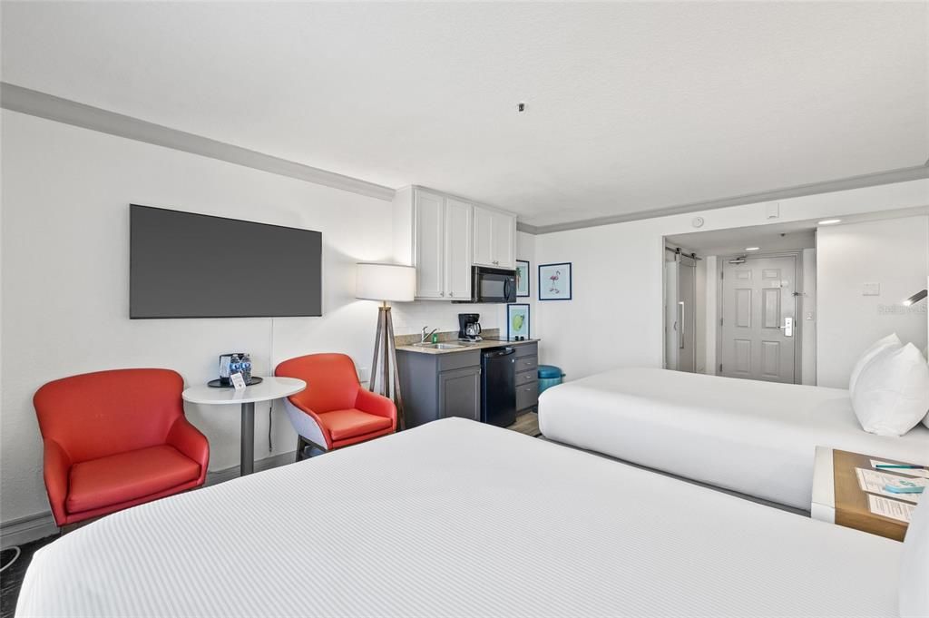 For Sale: $375,000 (0 beds, 1 baths, 330 Square Feet)