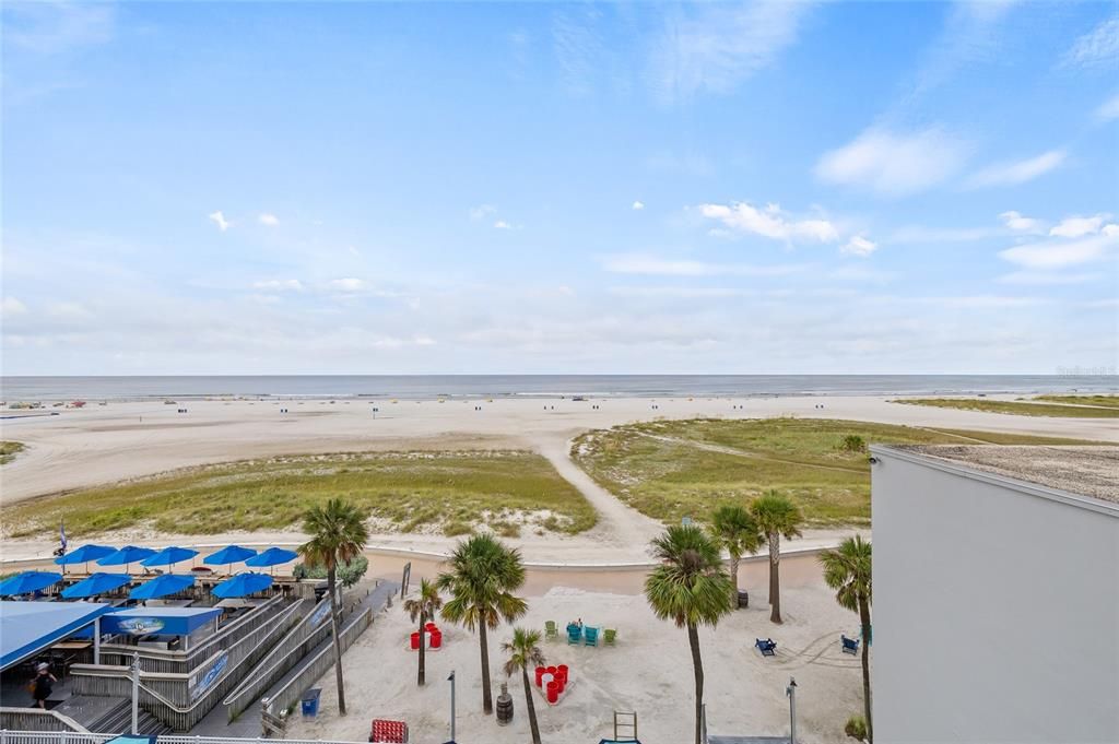 For Sale: $375,000 (0 beds, 1 baths, 330 Square Feet)