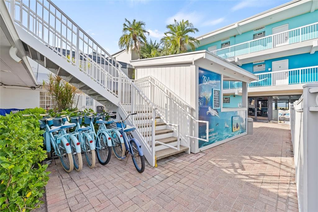 For Sale: $375,000 (0 beds, 1 baths, 330 Square Feet)