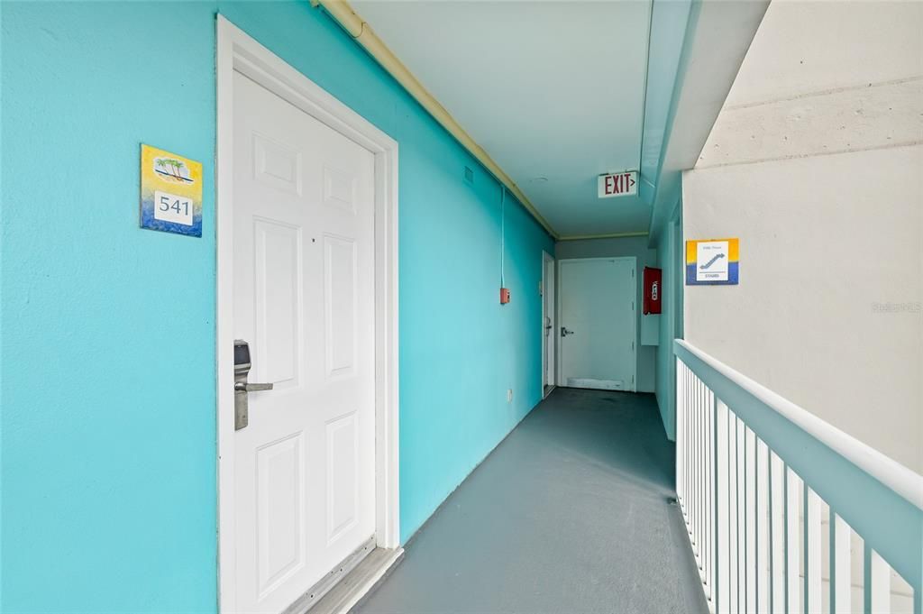 For Sale: $375,000 (0 beds, 1 baths, 330 Square Feet)