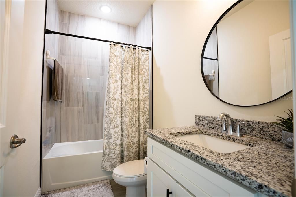 For Sale: $299,999 (4 beds, 2 baths, 1716 Square Feet)