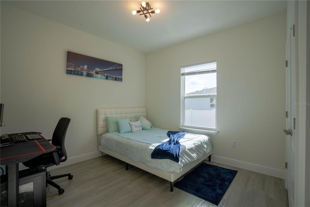 For Sale: $299,999 (4 beds, 2 baths, 1716 Square Feet)