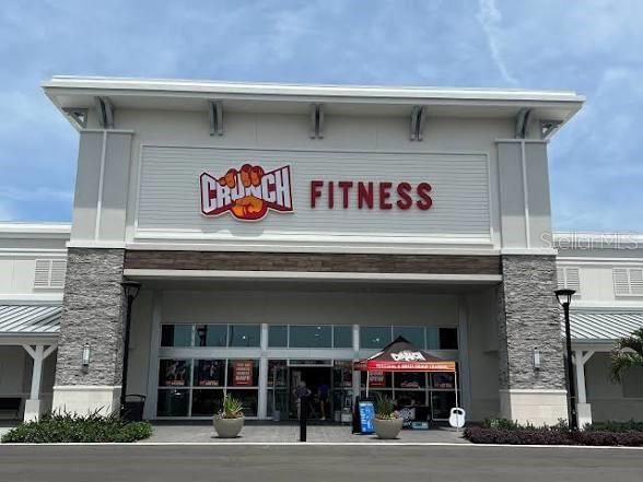 For Sale: $299,999 (4 beds, 2 baths, 1716 Square Feet)