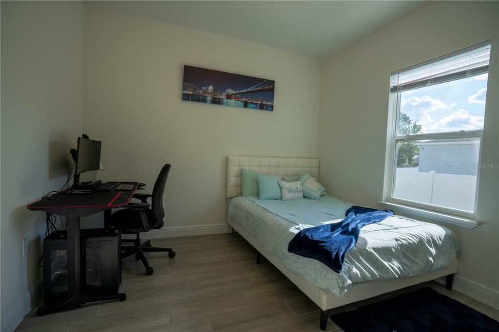 For Sale: $299,999 (4 beds, 2 baths, 1716 Square Feet)