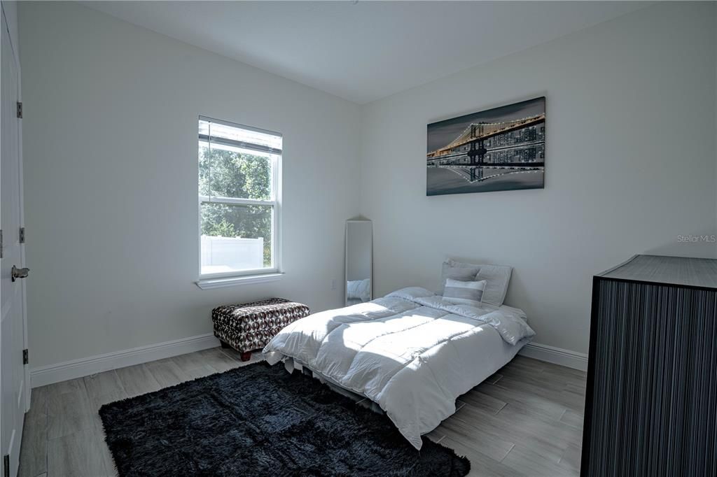 For Sale: $299,999 (4 beds, 2 baths, 1716 Square Feet)