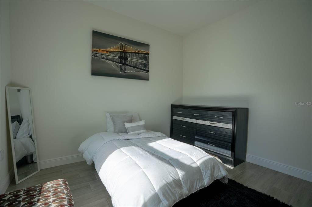 For Sale: $299,999 (4 beds, 2 baths, 1716 Square Feet)