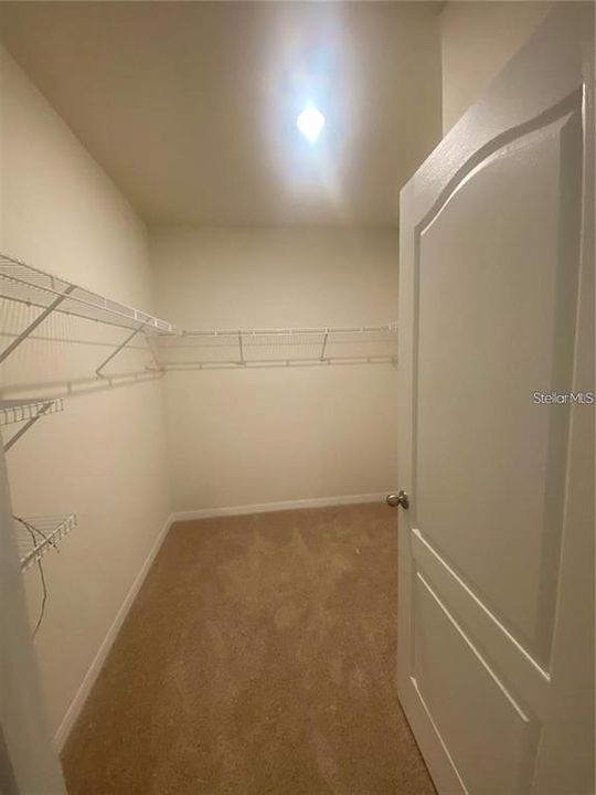 出租: $1,990 (4 贝兹, 2 浴室, 1828 平方英尺)