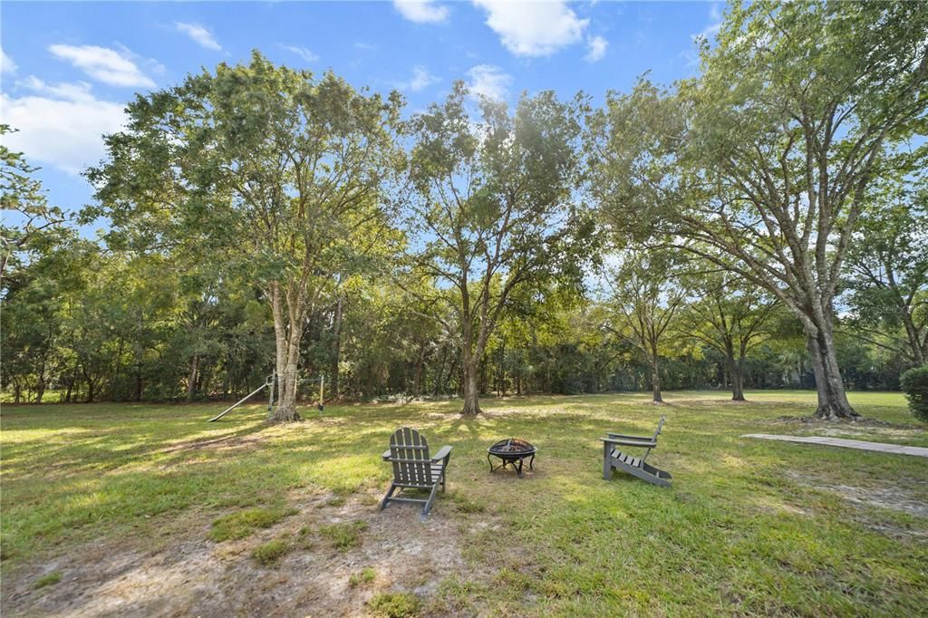 Active With Contract: $648,000 (3 beds, 2 baths, 2406 Square Feet)