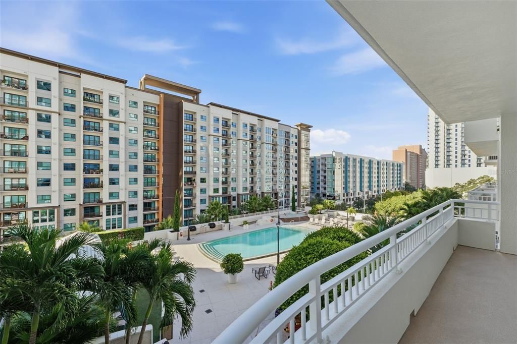 For Rent: $2,600 (1 beds, 2 baths, 1400 Square Feet)