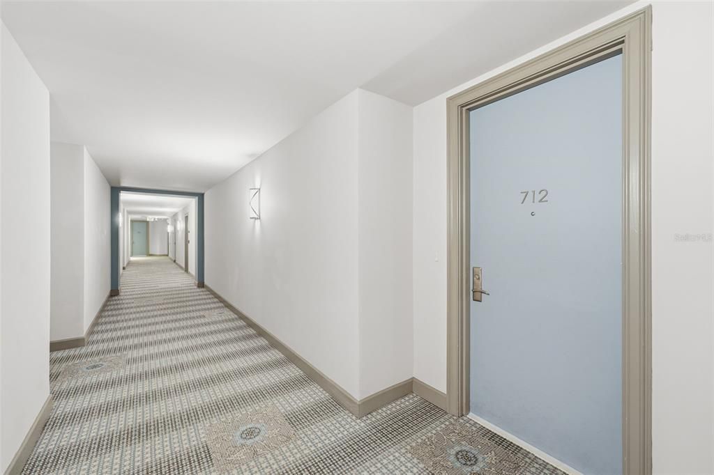 For Rent: $2,600 (1 beds, 2 baths, 1400 Square Feet)