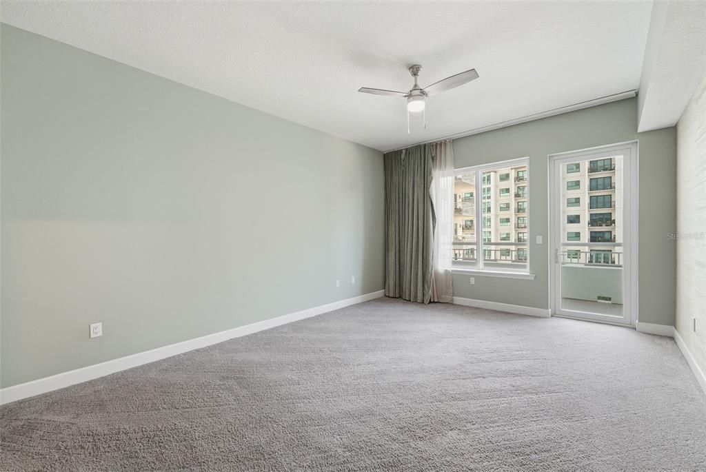 For Rent: $2,600 (1 beds, 2 baths, 1400 Square Feet)