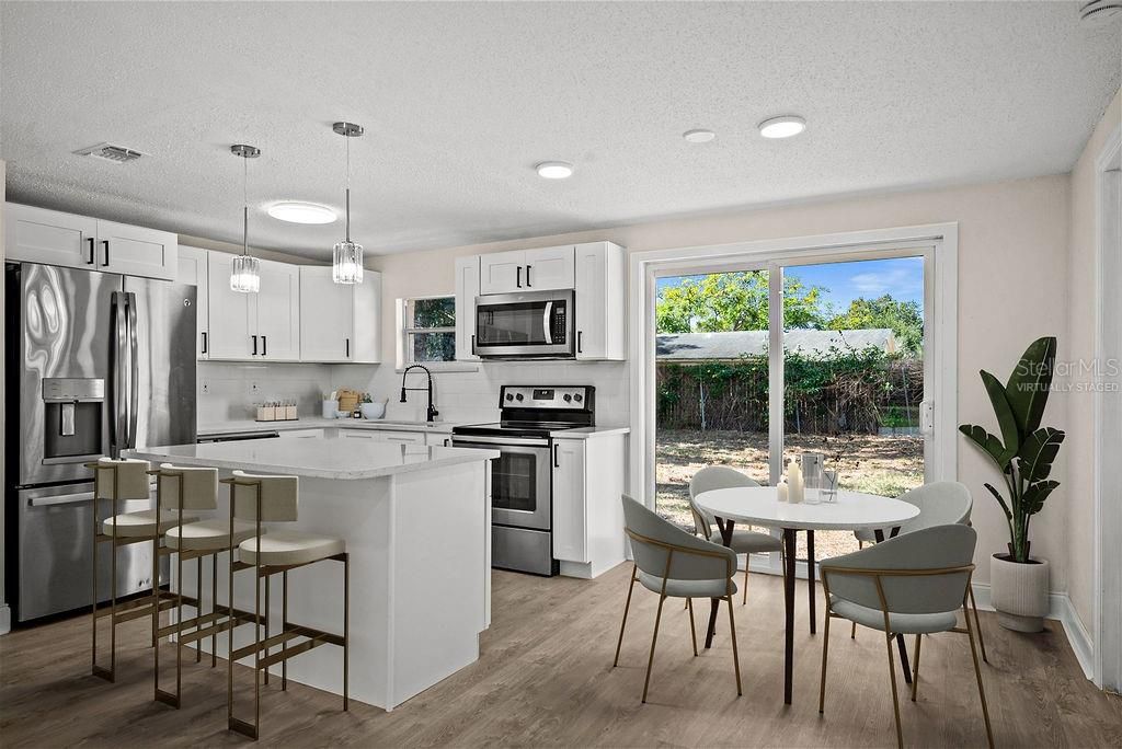 For Sale: $324,900 (3 beds, 1 baths, 900 Square Feet)