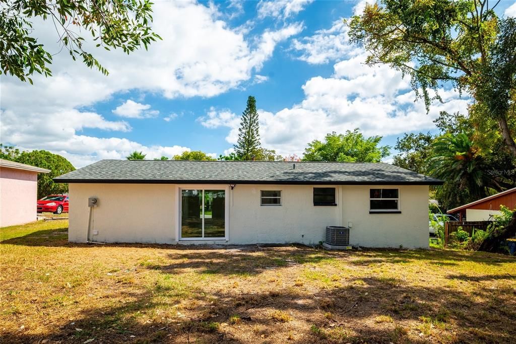 For Sale: $324,900 (3 beds, 1 baths, 900 Square Feet)