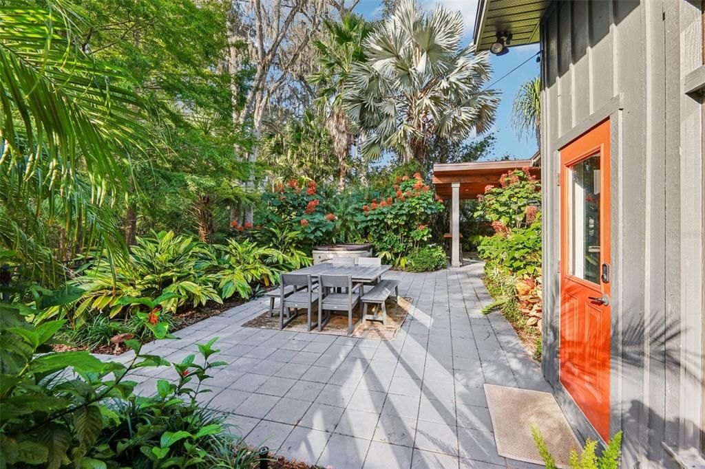 For Sale: $1,836,000 (4 beds, 3 baths, 3142 Square Feet)