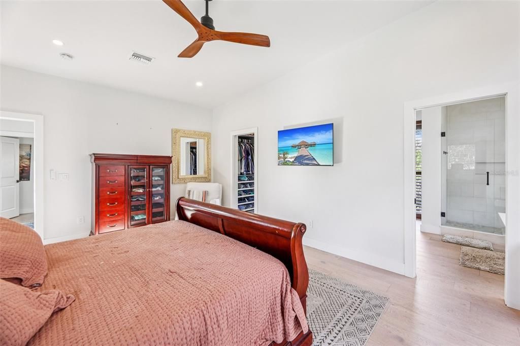 For Sale: $1,836,000 (4 beds, 3 baths, 3142 Square Feet)