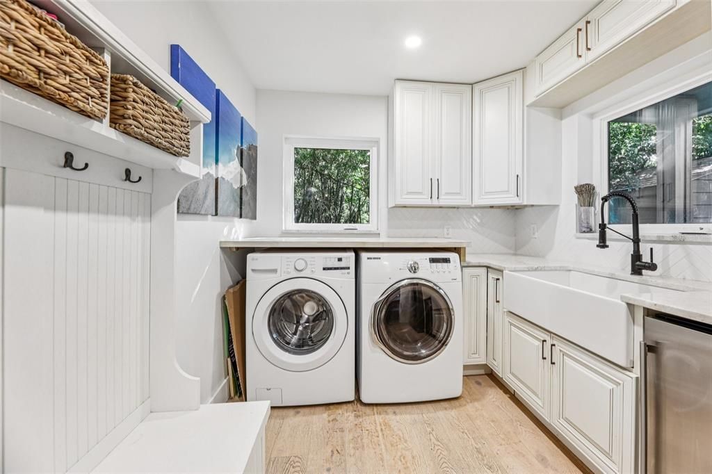 For Sale: $1,836,000 (4 beds, 3 baths, 3142 Square Feet)