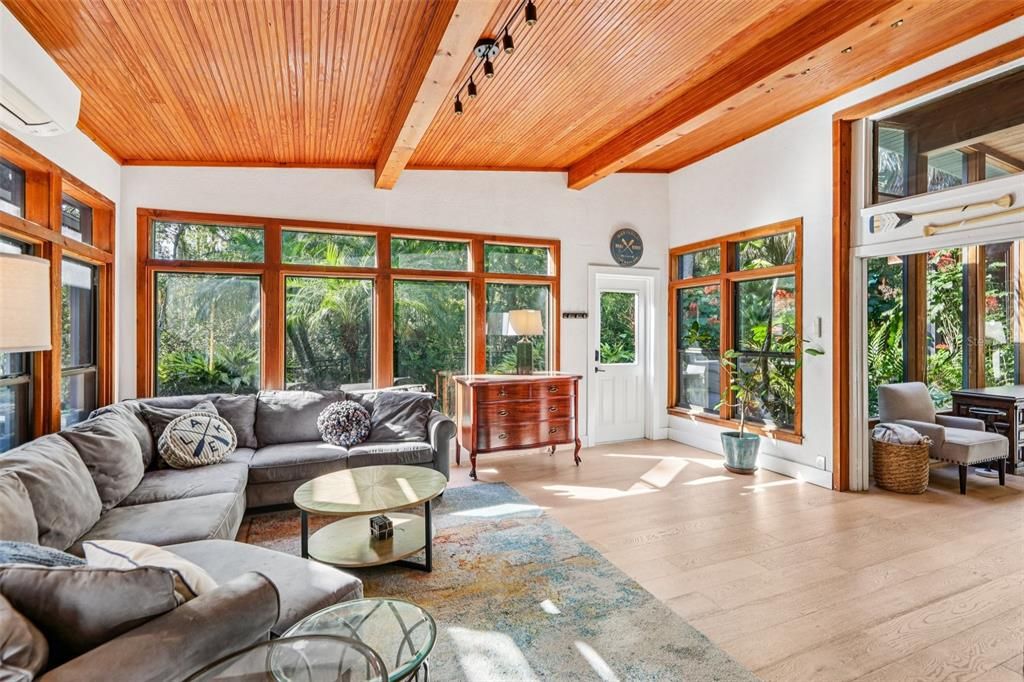 For Sale: $1,836,000 (4 beds, 3 baths, 3142 Square Feet)