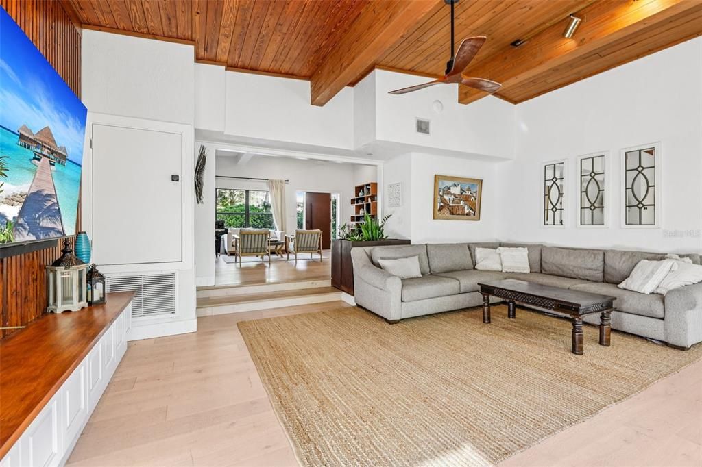 For Sale: $1,836,000 (4 beds, 3 baths, 3142 Square Feet)