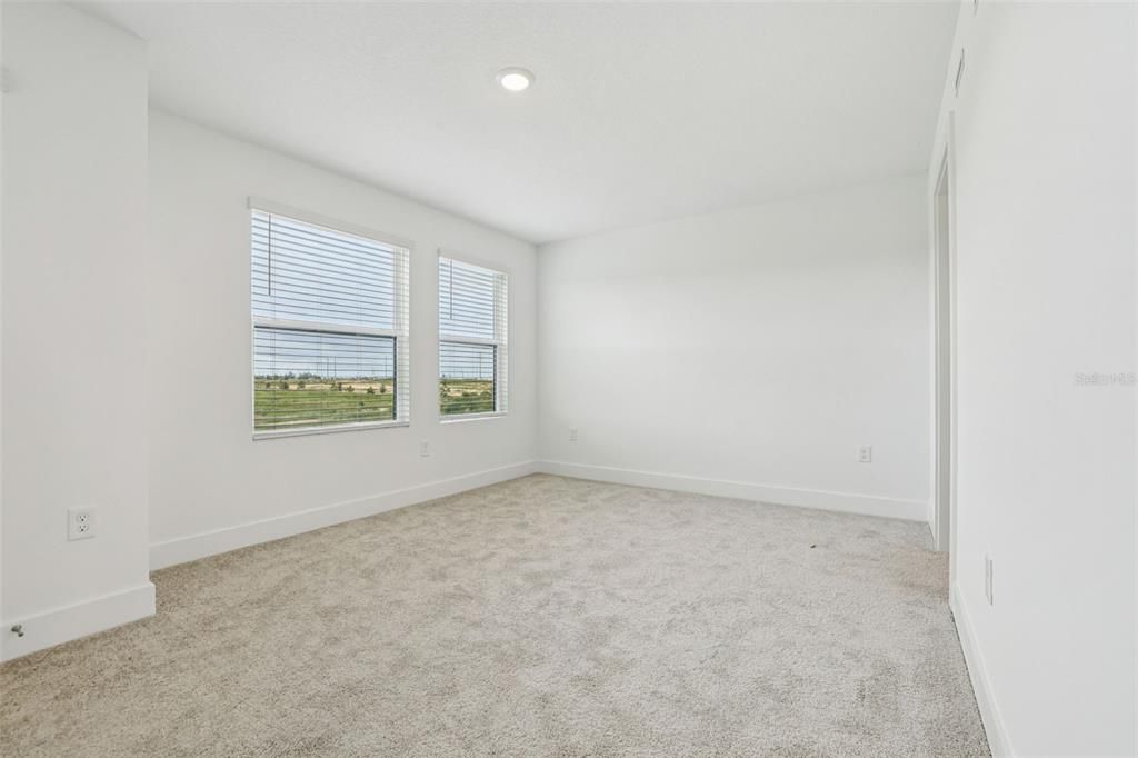 Active With Contract: $465,990 (3 beds, 3 baths, 2072 Square Feet)