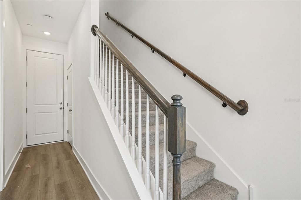 Active With Contract: $465,990 (3 beds, 3 baths, 2072 Square Feet)