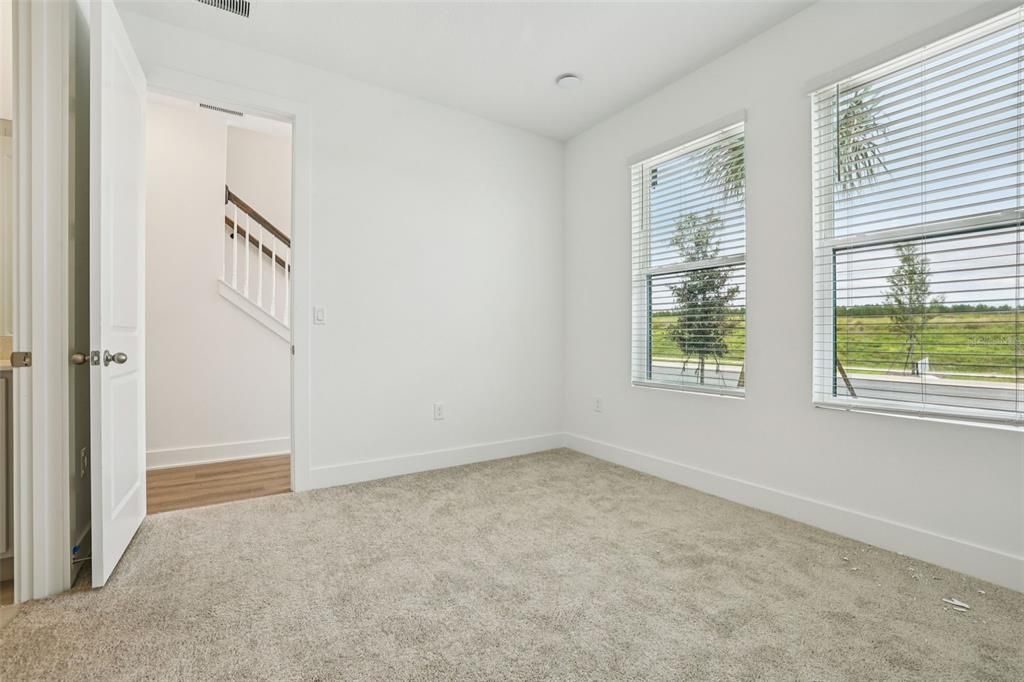 Active With Contract: $465,990 (3 beds, 3 baths, 2072 Square Feet)