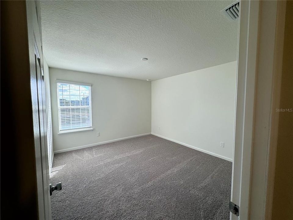 Active With Contract: $2,900 (4 beds, 3 baths, 2566 Square Feet)