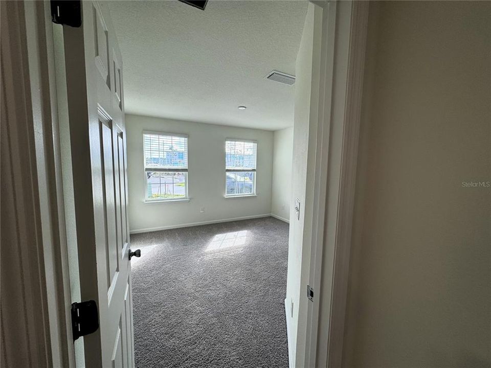 Active With Contract: $2,900 (4 beds, 3 baths, 2566 Square Feet)